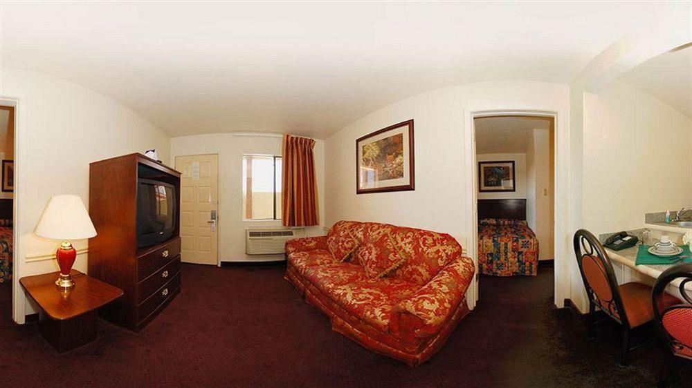 Suburban Extended Hotel Dallas